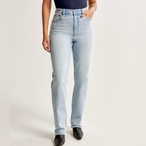 Abercrombie & Fitch 90s Ultra High Rise Straight Jeans Light Wash 26 Curve Love